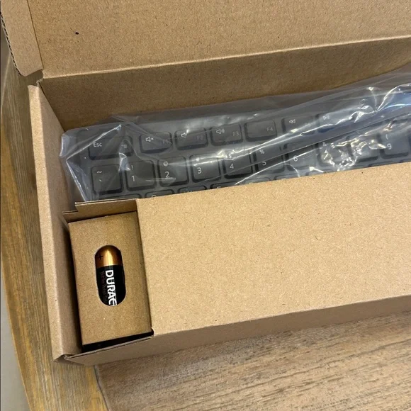 Dell Black Wireless Keyboard and Mouse Combo - Picture 10 of 16